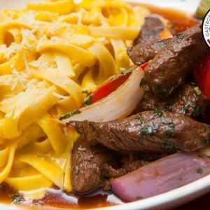 Lomo Saltado a la Huancaína