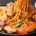 Tallarín saltado de pollo