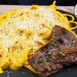 Fetuccinis a la huancaína con Churrasco